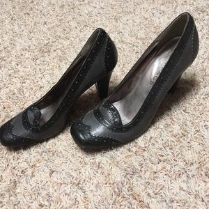 Black & Grey heel, comfy & cute